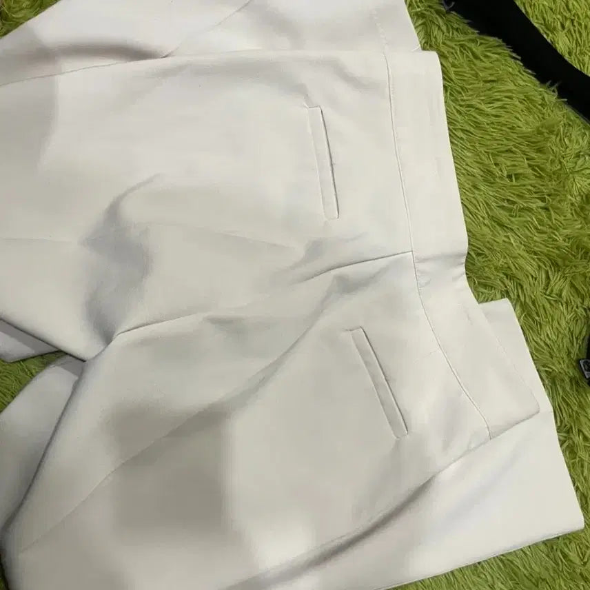 [BUNJANG] Flymodel Semi-Bootcut Slacks / 플라이모델 슬랙스세미부츠컷