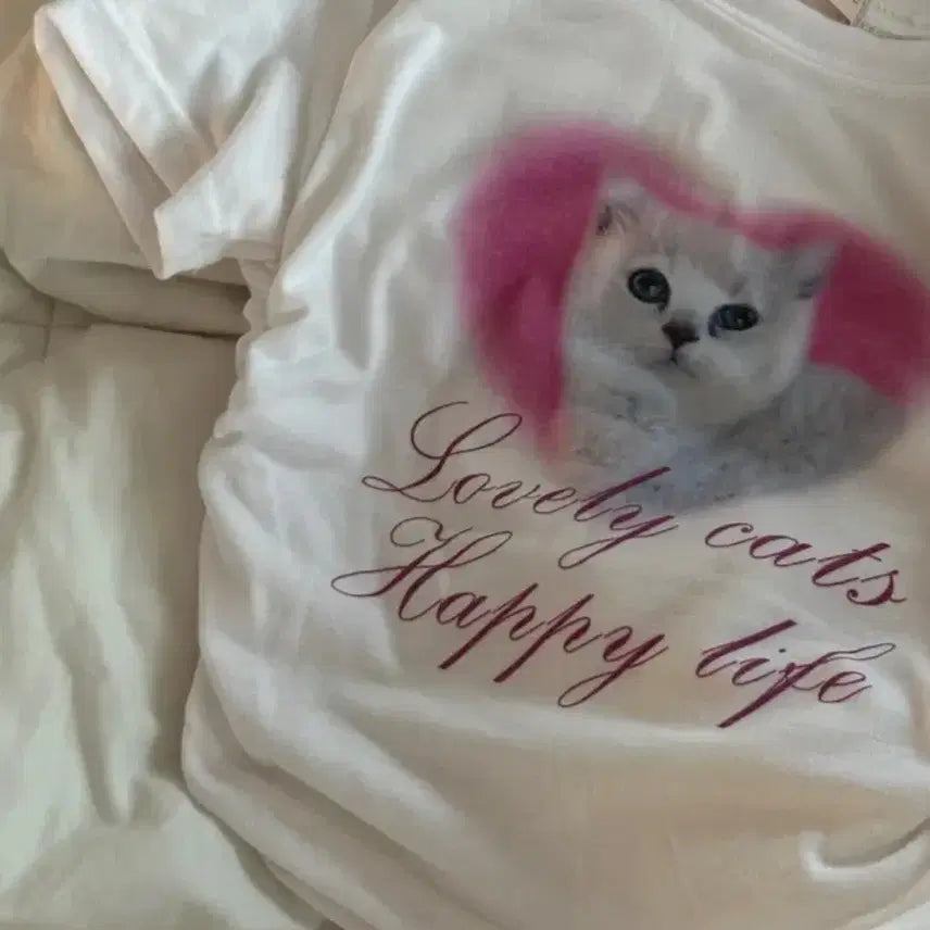 [SOLD OUT] 에이블리 하트캣 반팔 티셔츠 교신