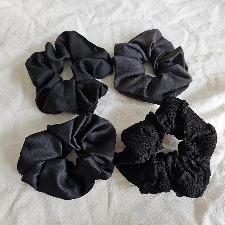 [SOLD OUT] (새상품) 블랙 곱창밴드 스크런치