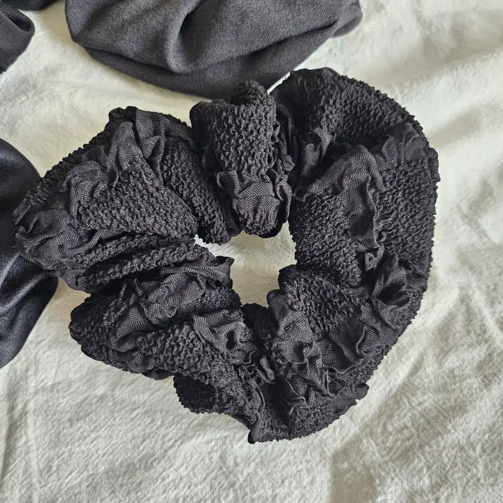 [SOLD OUT] (새상품) 블랙 곱창밴드 스크런치