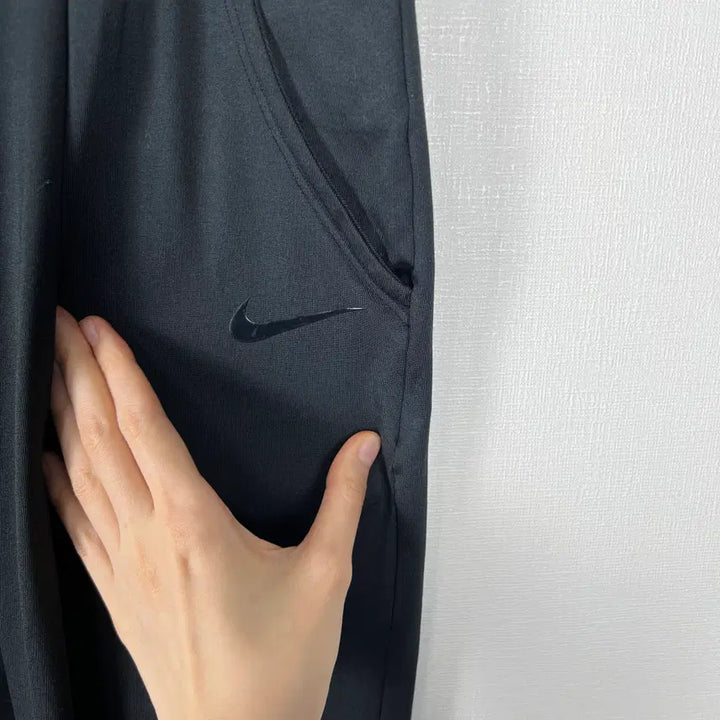 [SOLD OUT] 나이키/배기핏 트레이닝 바지 여75 L/라덴