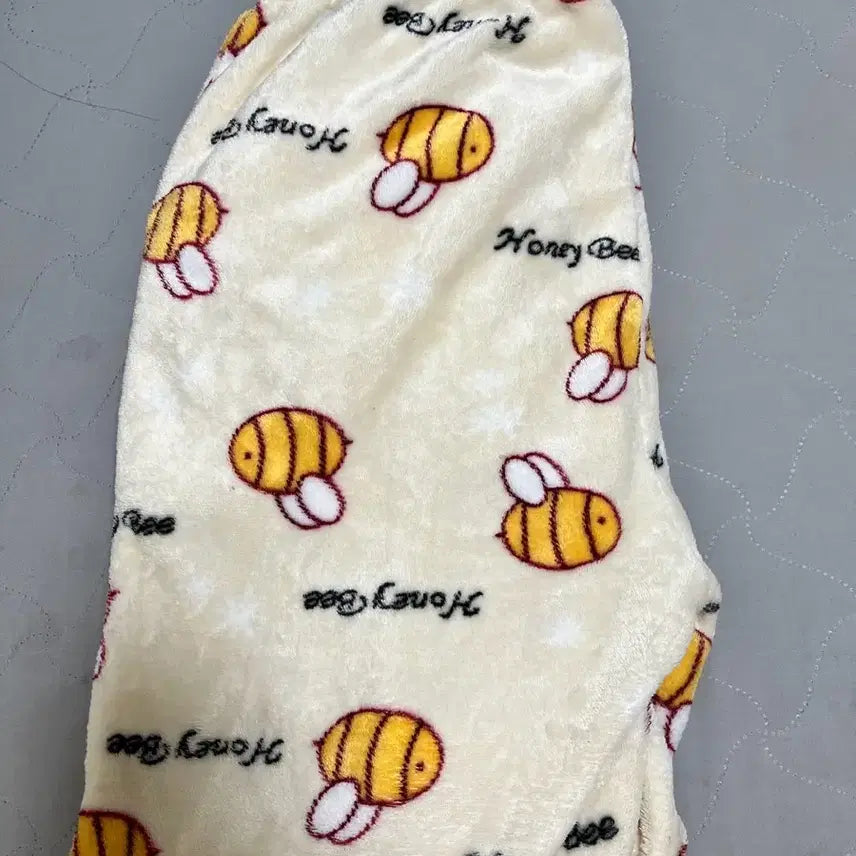 [BUNJANG] Honey Bee Fleece Pajama Pants / 꿀벌 수면바지 융털 파자마 바지