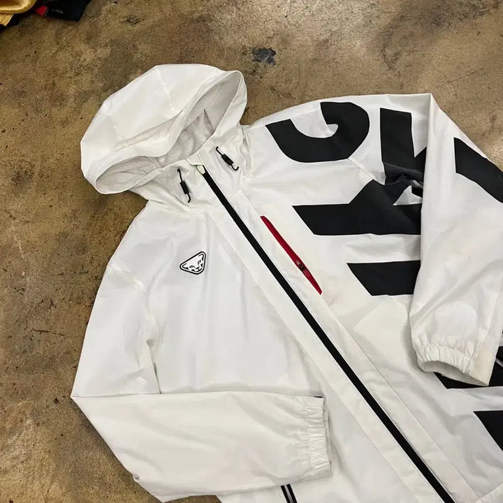 [BUNJANG] Authentic Dynafit White Windbreaker Hooded Jacket / [정품/L] 다이나핏 화이트 바람막이 후드 자켓