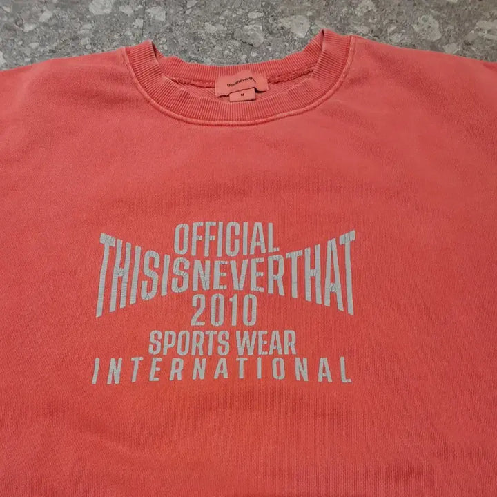 [BUNJANG] thisisneverthat Pigment Dyed Sweatshirt (M) / 디스이즈네버댓 피그먼트 다잉 스웻셔츠 (M)
