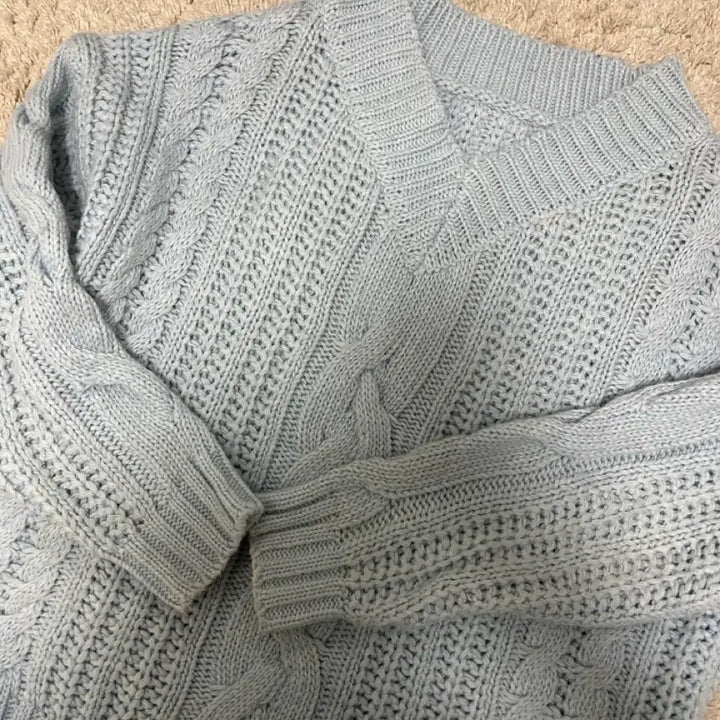 [BUNJANG] Cable Knit Sweater Sky Blue / 케이블 니트 스웨터 하늘색
