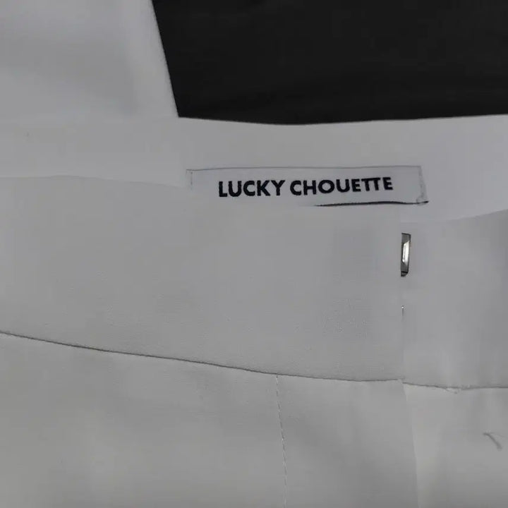 [BUNJANG] Lucky Chouette White Slacks Pants / 럭키슈에뜨 화이트 슬랙스 바지