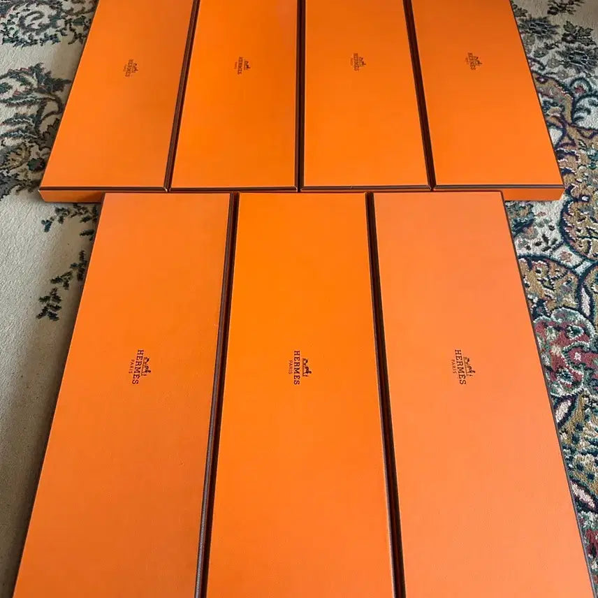 [BUNJANG] Hermes Silk Tie - New with Box / *새상품 에르메스 hermes 명품 넥타이 미사용 박스 포장