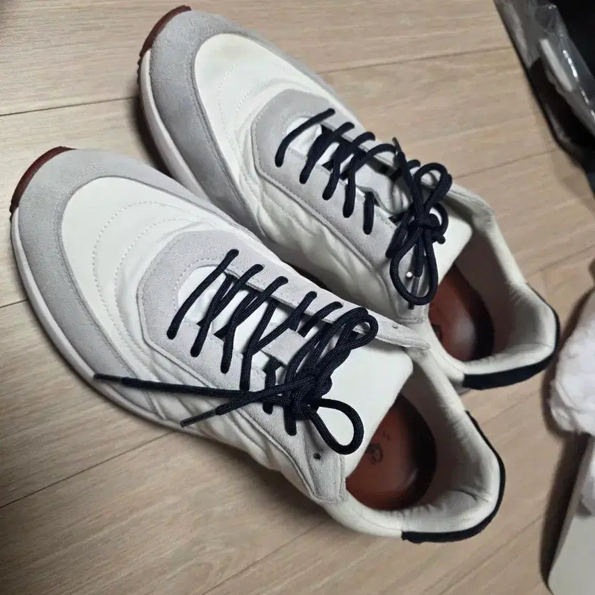 [BUNJANG] Loro Piana Weekend Walk Sneakers / 로로피아나 위크엔드 워크 스니커즈 275mm