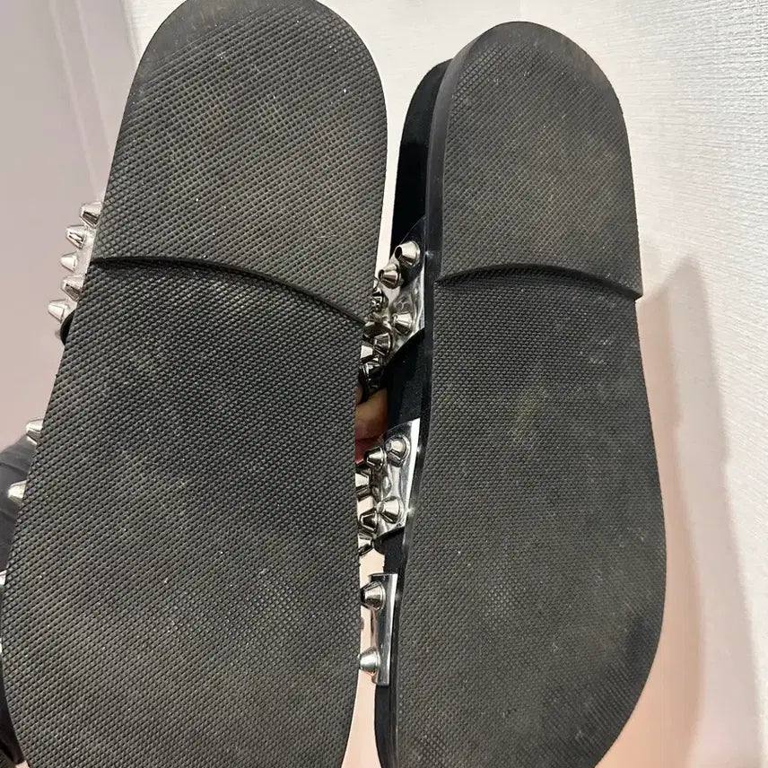[BUNJANG] Sandro Studded Sandals / 산드로 샌들 sandro 신발 슬리퍼 스터드