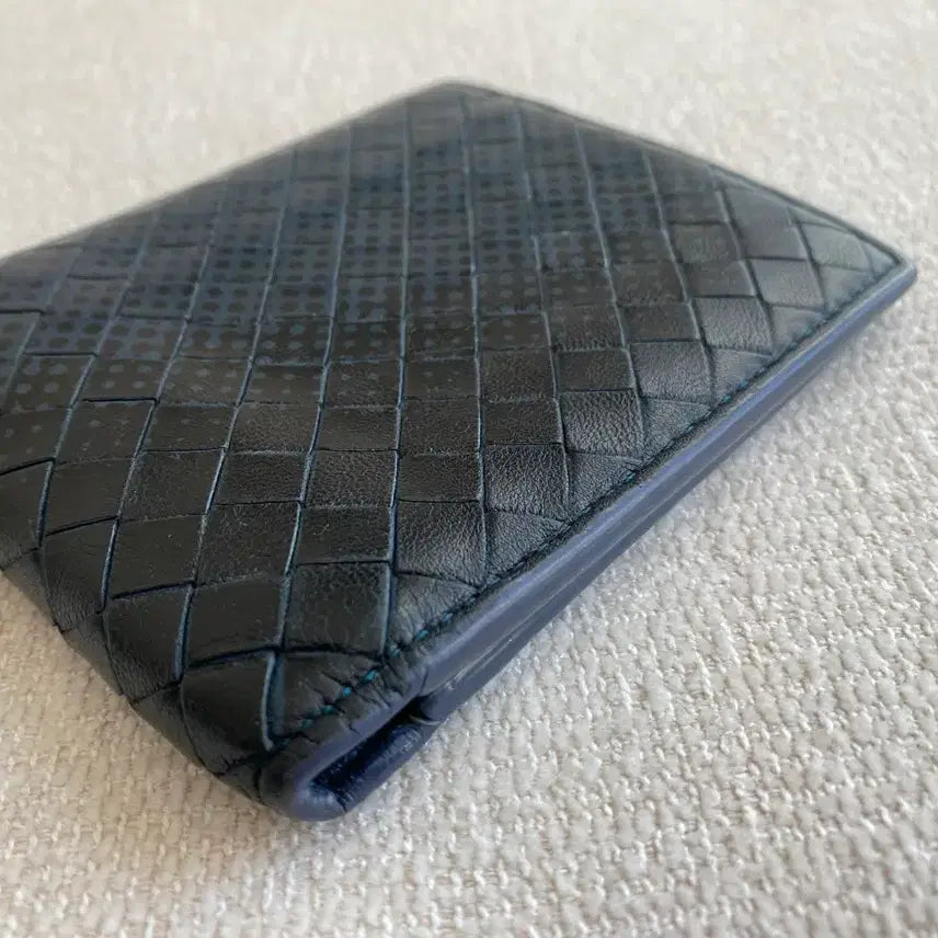 [BUNJANG] Bottega Veneta Weaving Bi-fold Wallet Navy Dot Pattern / 보테가 베네타 위빙 멀티플 반지갑 진네이비 도트패턴