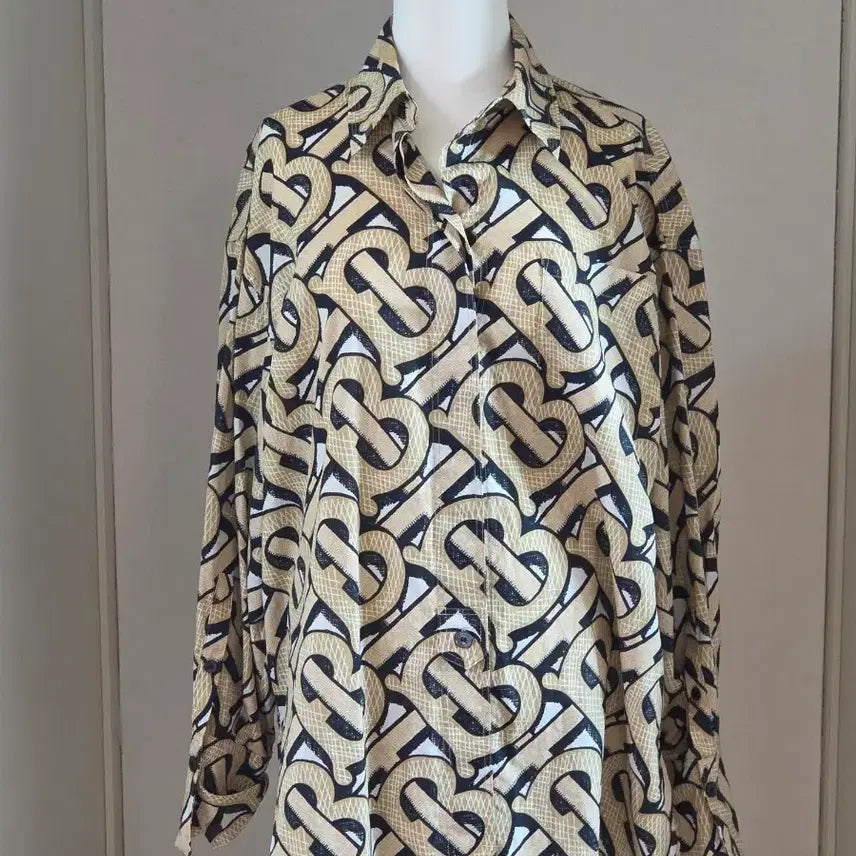 [BUNJANG] Burberry TB Monogram Shirt / (새상품가150만)상태최상급_BURBERRY 유니섹스 TB모노그램 셔츠