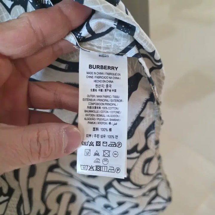 [BUNJANG] Burberry TB Monogram Shirt / (새상품가150만)상태최상급_BURBERRY 유니섹스 TB모노그램 셔츠