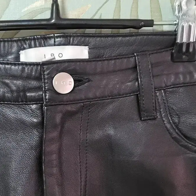 [BUNJANG] IRO Leather Shorts / 이로 가죽반바지