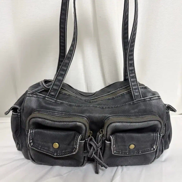 [BUNJANG] Vintage Style Black Leather Tote Bag / 빈티지 스타일 블랙 가죽 토트백