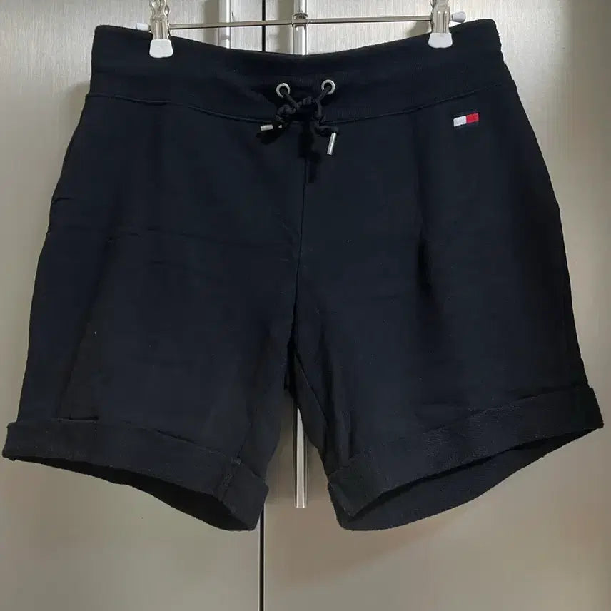[BUNJANG] Tommy Hilfiger Sport Stripe Drawstring Shorts Black / 타미힐피거 스포츠 스트링 반바지 블랙 홈웨어 츄리링 이지반바지 해