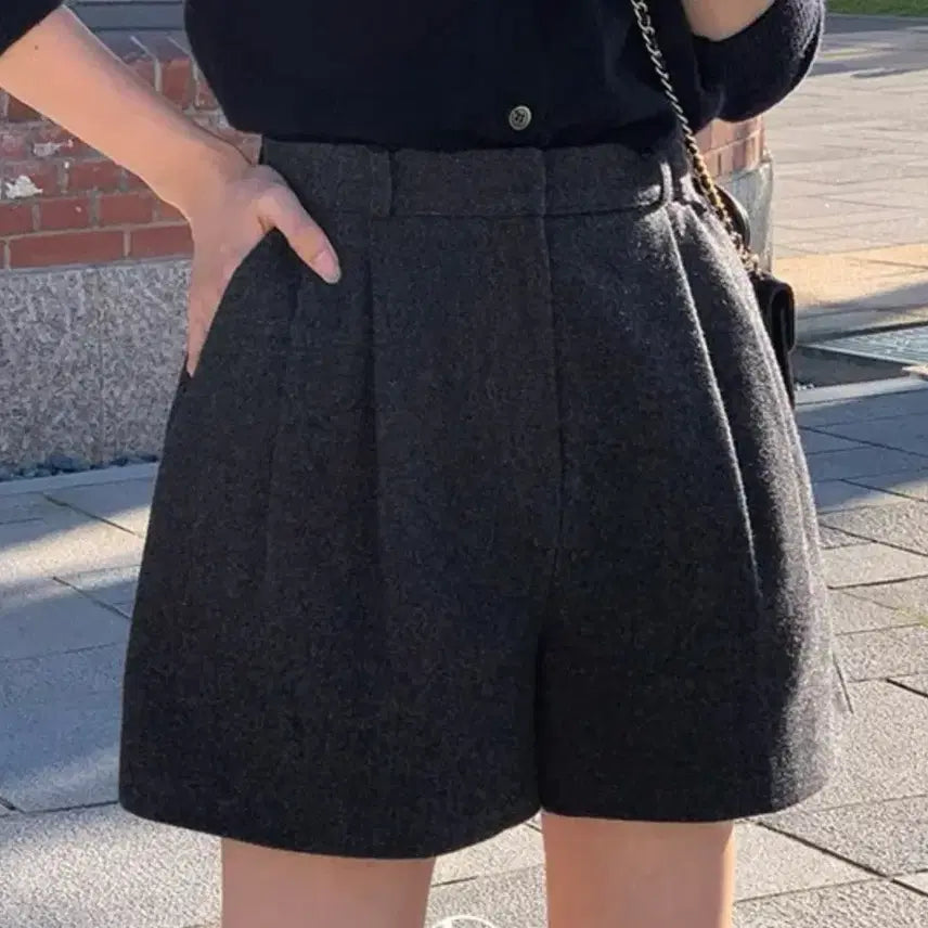 [BUNJANG] Wool 100% Pleated Shorts / 울 100 핀턱 반바지