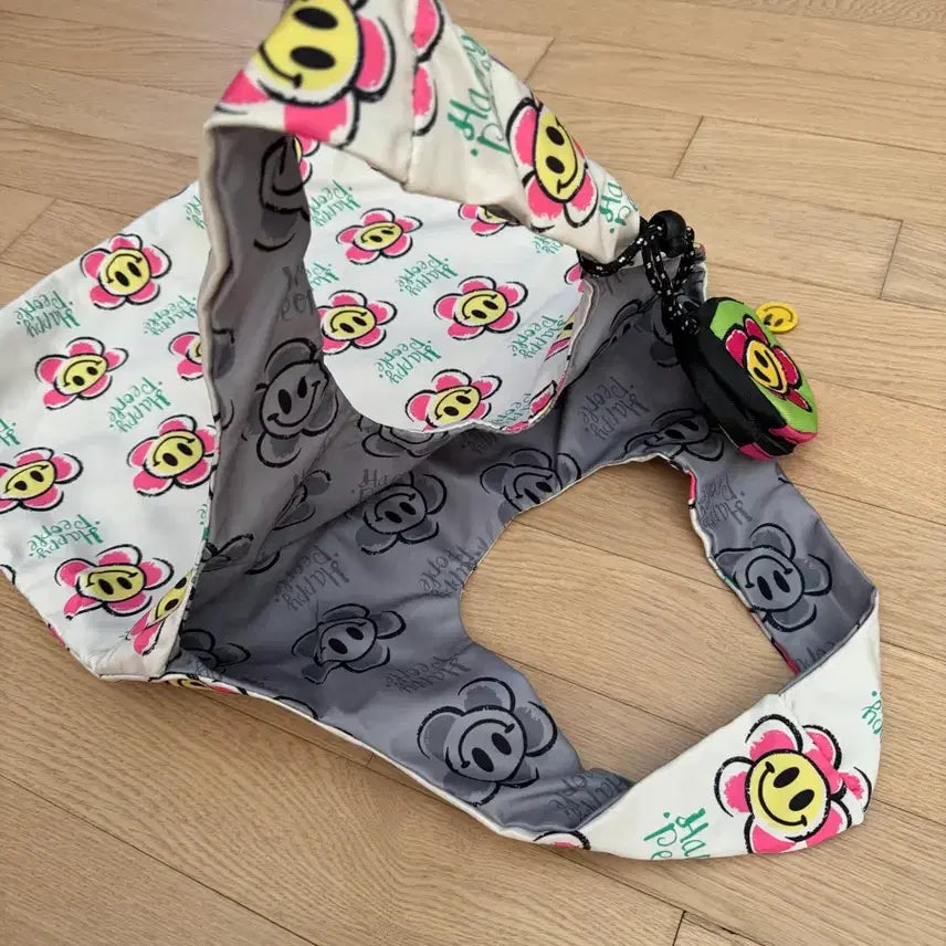 [BUNJANG] Smile Flower Print Reversible Shoulder Bag with Detachable Coin Pouch / 스마일가방(새제품)