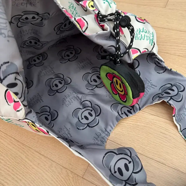 [BUNJANG] Smile Flower Print Reversible Shoulder Bag with Detachable Coin Pouch / 스마일가방(새제품)
