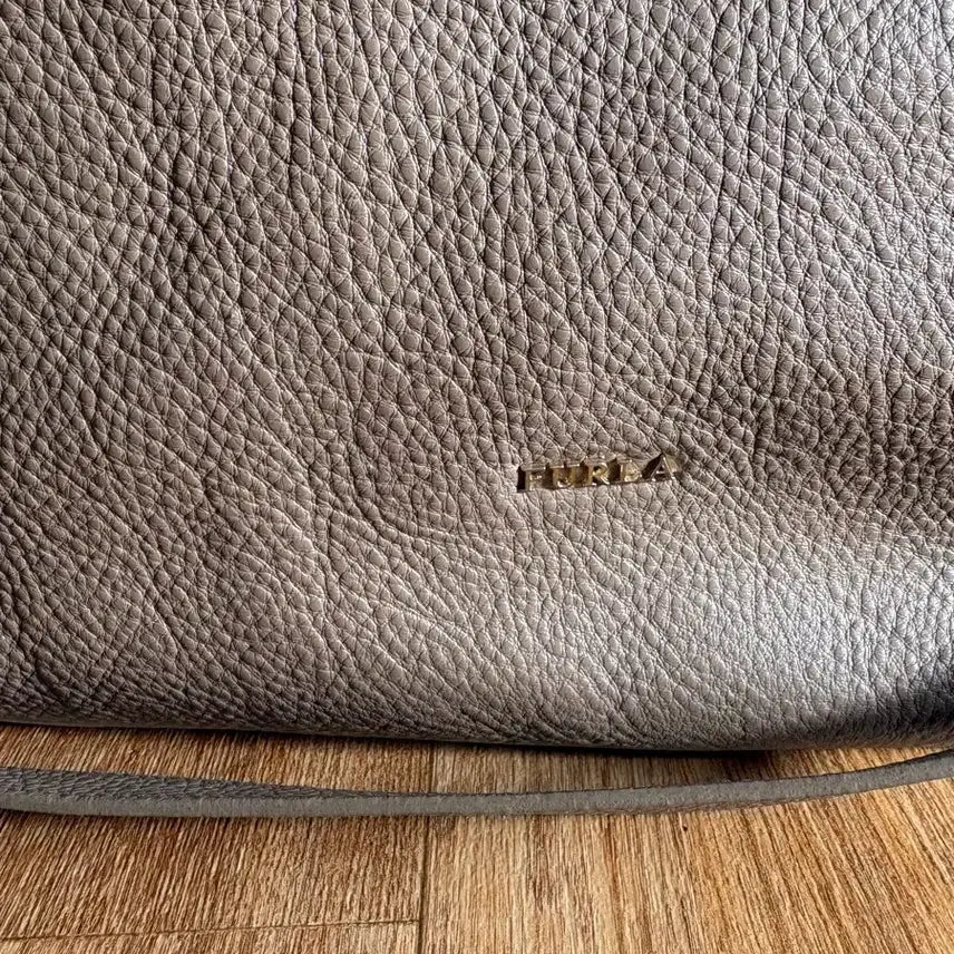 [BUNJANG] FURLA Leather Big Shoulder Bag / 훌라 가죽 빅백