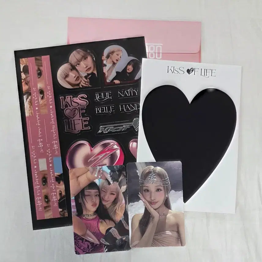 [SOLD OUT] 키스오브라이프 벨 친필사인 포카 앨범