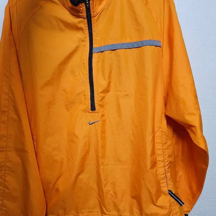 [BUNJANG] Nike Orange Windbreaker Half-Zip M Size / 나이키 오렌지색 바람막이 하프집업 m 사이즈