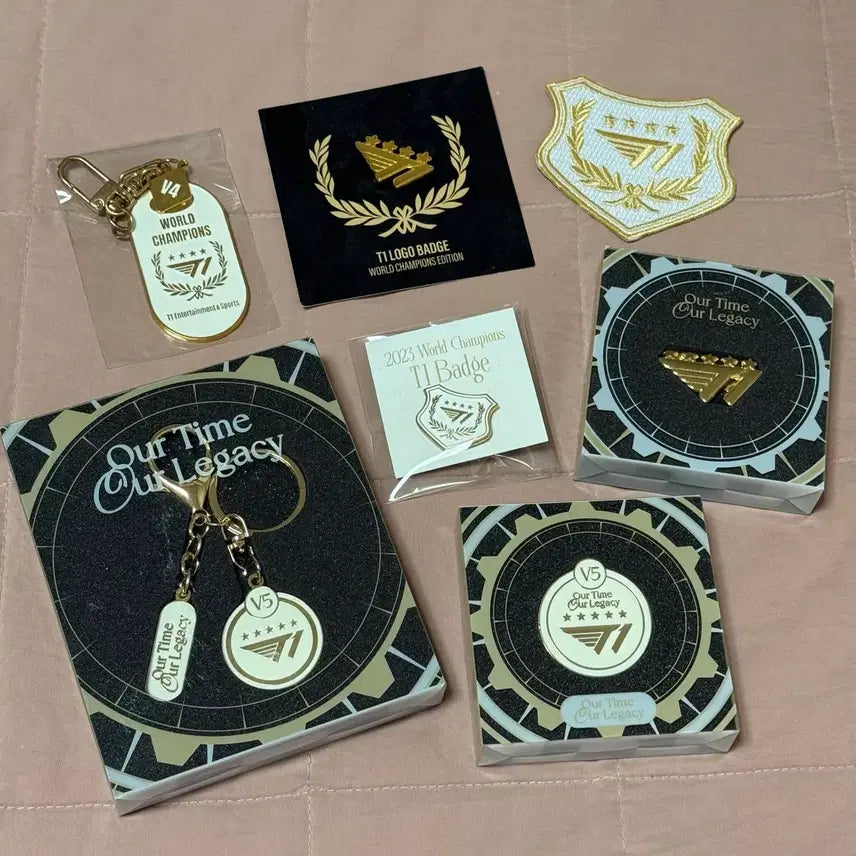 [SOLD OUT] t1 티원 월즈 4성 5성 월즈 뱃지 키링 와펜 일괄 판매 양도