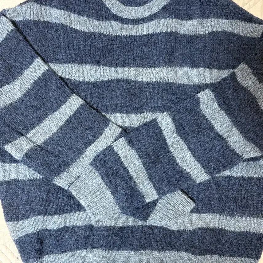 [BUNJANG] Coour Hairy Stripe Knit (Blue) / [S] 쿠어 헤어리 스트라이프 니트 (블루)