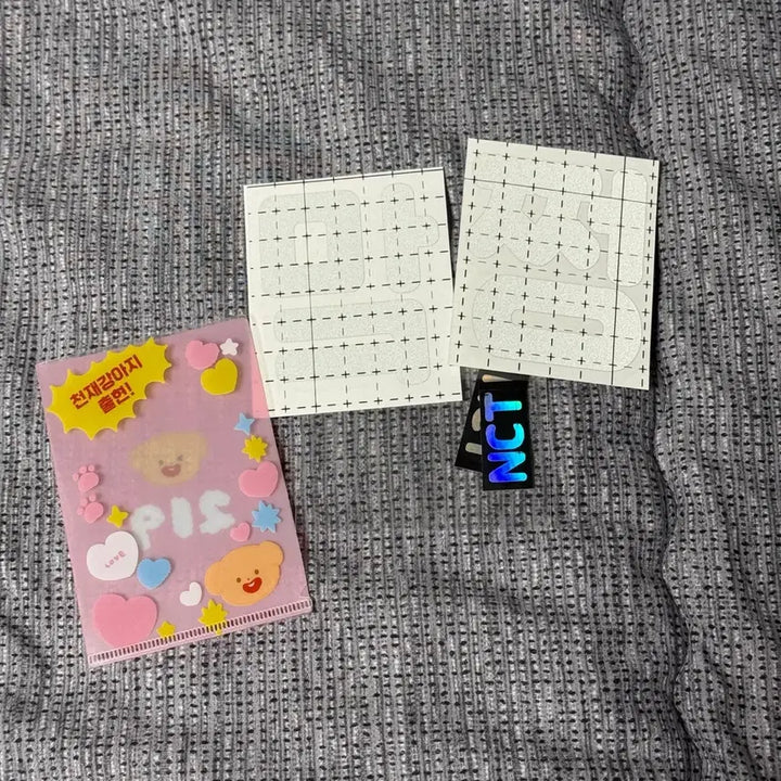 [BUNJANG] NCT Mark/Jungwoo Unofficial Goods Reflective Stickers / nct 비공식 굿즈 (마크/정우 굿즈)