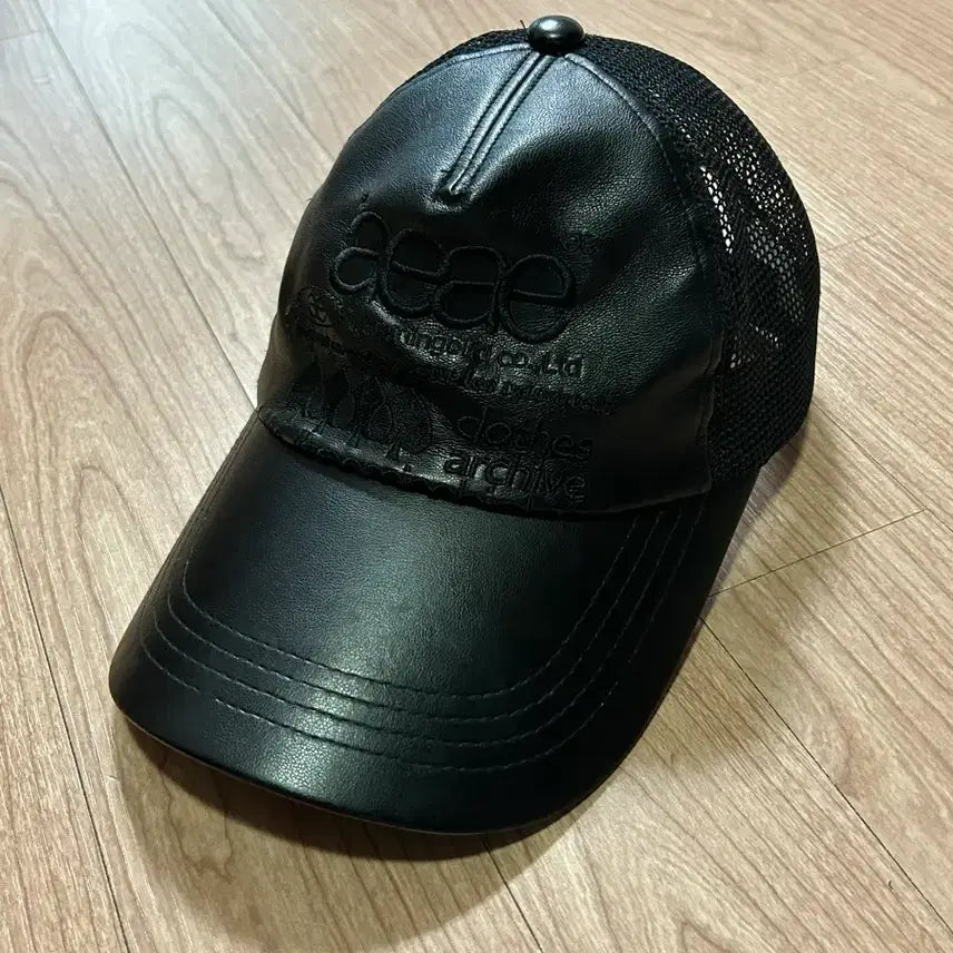 [BUNJANG] Aeae X Trimming Bird Collaboration Leather Mesh Ball Cap / [리미티드] Aeae X 트리밍버드 콜라보 레더 메쉬 볼캡/모자