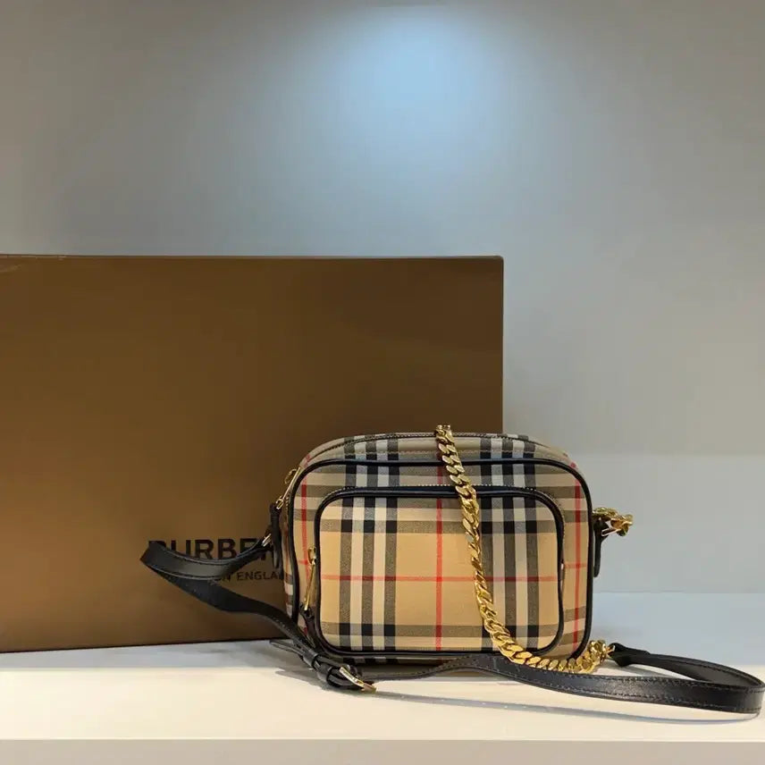 [BUNJANG] Burberry Check Chain Mini Crossbody Bag / 버버리 체크 체인 미니 크로스백