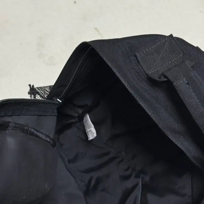 [BUNJANG] Carhartt Black Backpack Bag / 칼하트 블랙 백팩 가방