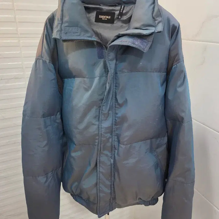[BUNJANG] Essential Iridescent Puffer Jacket Blue XL / 에센셜 푸퍼자켓  이리디센트 블루 XL