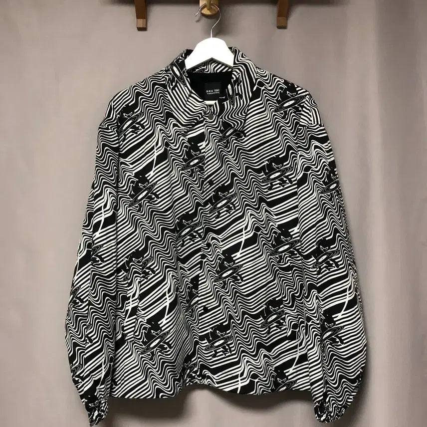 [BUNJANG] Sasquatchfabrix x Ninja Tune Collaboration Coach Jacket / 사스콰치패브릭스 닌자튠 코치자켓