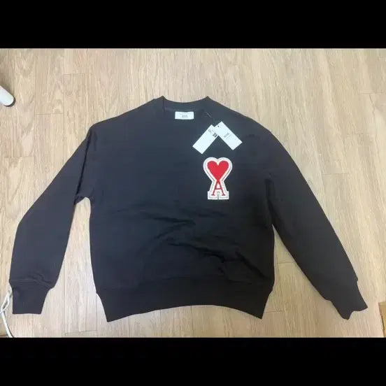 [BUNJANG] Ami Sweatshirt / 아미 맨투맨