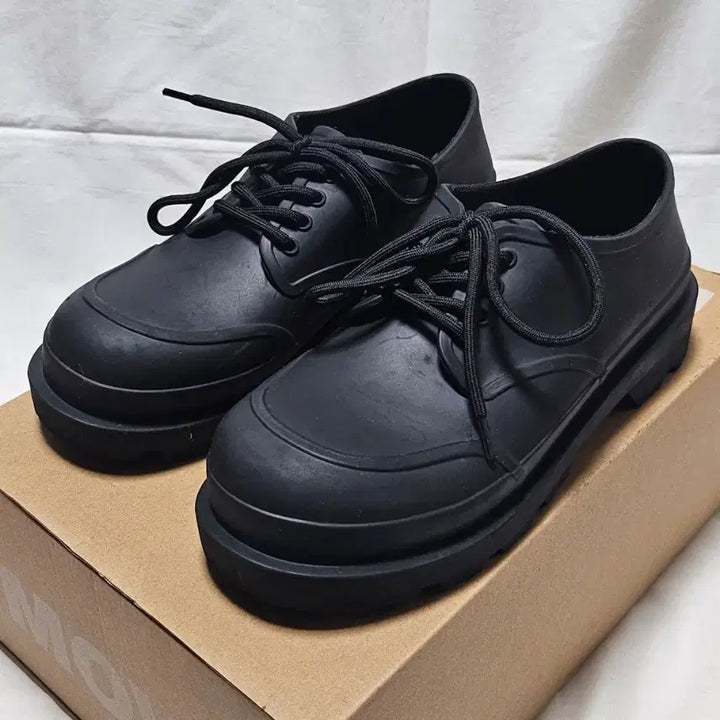 [BUNJANG] ZARA Track Shoes Rubber Rain Boots 40 (260) / 자라 트랙슈즈 레인부츠 장화, 고무 40(260)