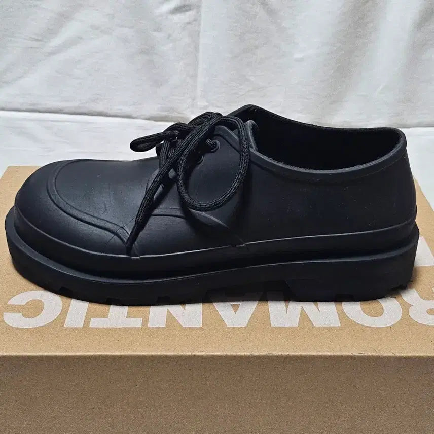 [BUNJANG] ZARA Track Shoes Rubber Rain Boots 40 (260) / 자라 트랙슈즈 레인부츠 장화, 고무 40(260)