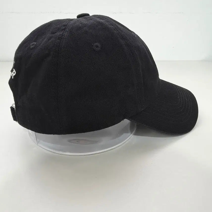 [BUNJANG] WHO.A.U Steve Embroidered Ball Cap / WHO.A.U 스티브 자수 볼캡