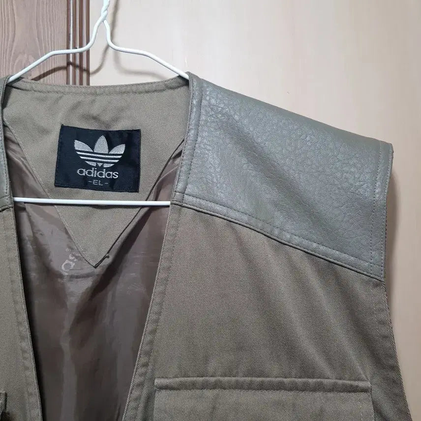 [BUNJANG] Adidas 90s Gore-Core Outdoor Vest / XL/ 아디다스 90년대 고프코어 아웃도어 조끼/와달