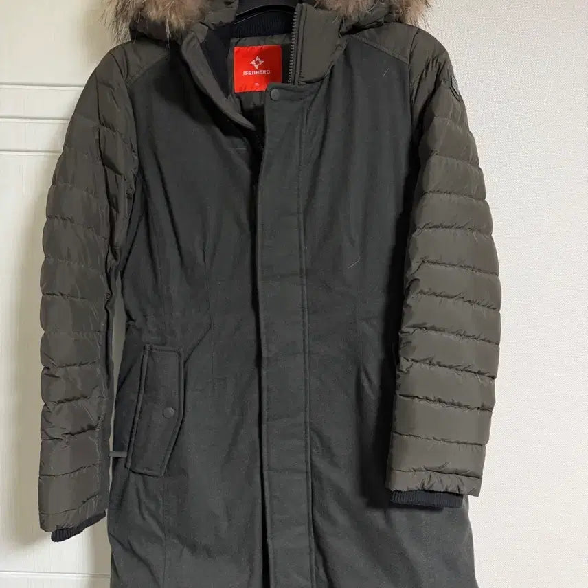 [BUNJANG] Eisenberg Duck Down Padded Jacket / 아이젠버그 덕다운 패딩 점퍼