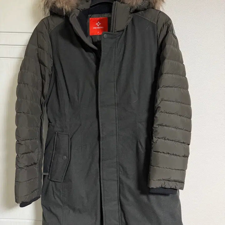 [BUNJANG] Eisenberg Duck Down Padded Jacket / 아이젠버그 덕다운 패딩 점퍼