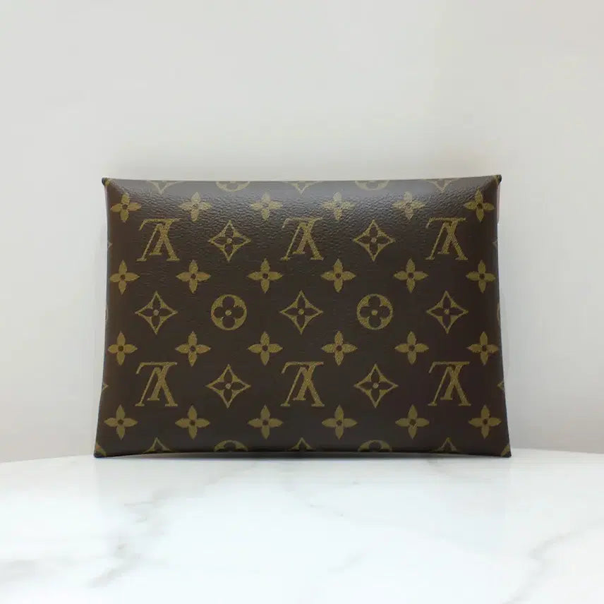 [BUNJANG] Louis Vuitton Monogram Pochette Kirigami Pouch M62034 / [명품다올동래] 루이비통 모노그램 포쉐트 키리가미 파우치 M62034