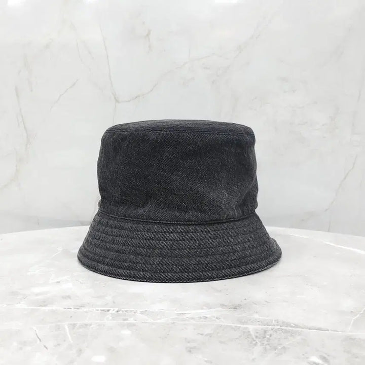 [BUNJANG] Prada Triangle Logo Denim Bucket Hat Black L / 프라다 삼각로고 데님 블랙 버킷햇 L 1HC137