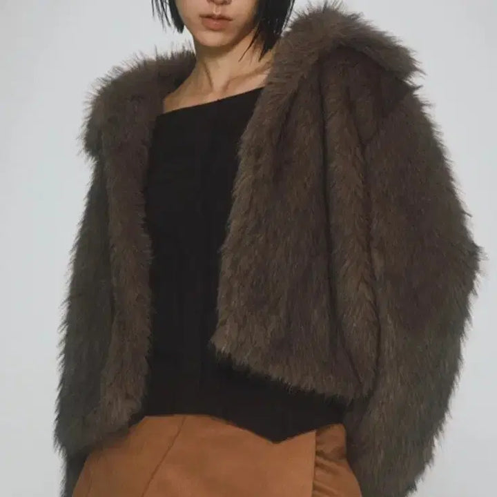 [BUNJANG] Cut-out Faux Fur Jacket Brown / 컷아웃 퍼 자켓 브라운 새상품 (159000원)