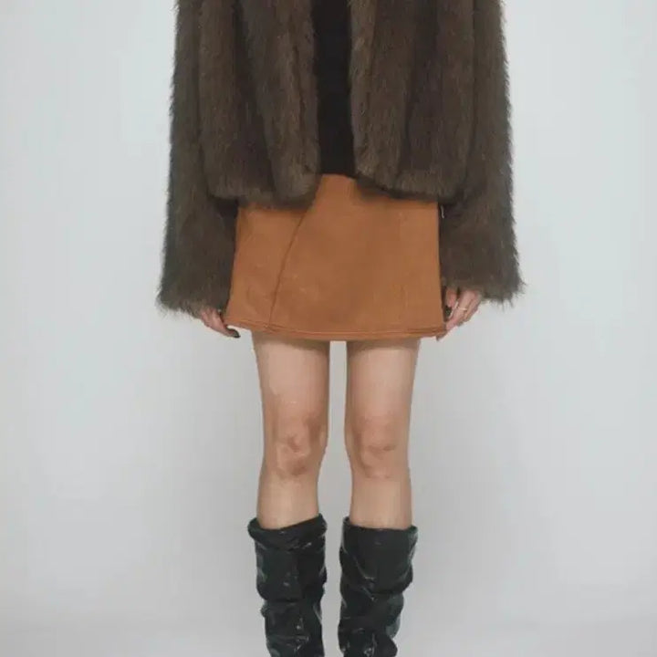 [BUNJANG] Cut-out Faux Fur Jacket Brown / 컷아웃 퍼 자켓 브라운 새상품 (159000원)