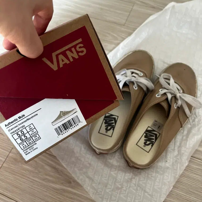 [BUNJANG] Vans Slip-On Mule Sneakers / 반스 뮬 슬립온 / 단화 230