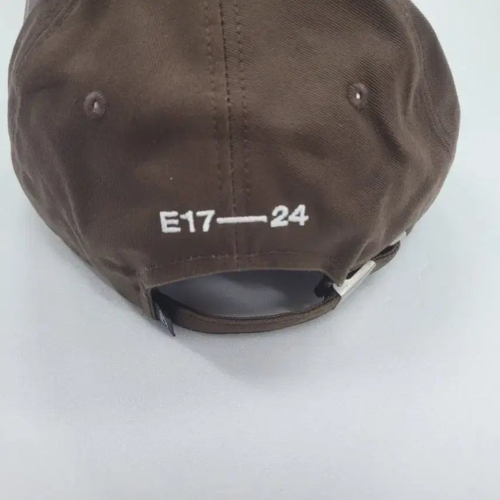 [BUNJANG] Emis Brown Ball Cap Hat / emis 이미스 브라운 볼캡 모자