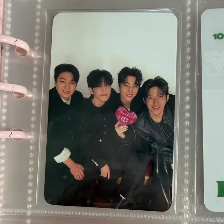 [BUNJANG] Day6 Kit Kat Black Photocard (Sealed) / 데이식스 킷캣 단체 블랙 포카 미개봉
