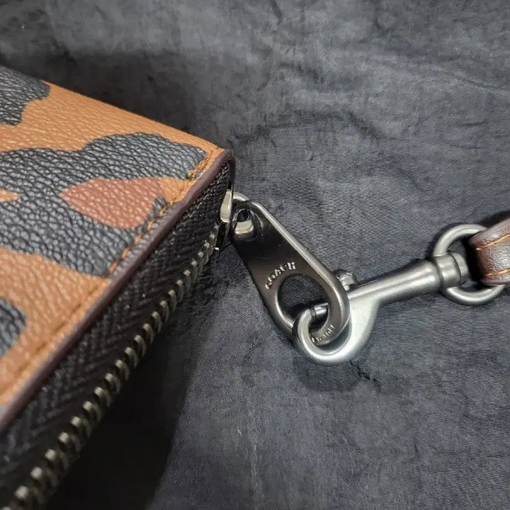 [BUNJANG] Leopard Print Long Wallet / 호피지갑