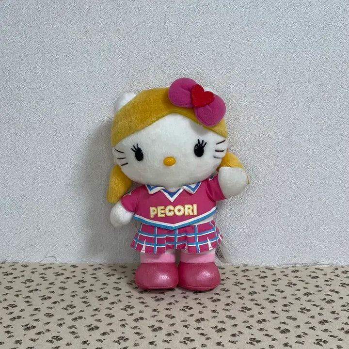 [BUNJANG] Sanrio Hello Kitty Classic Doll 20cm / 고전키티인형 고리에 페코리 빈티지