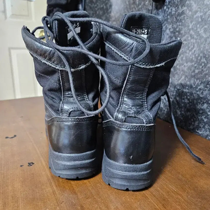 [BUNJANG] Ventex Waterproof Hiking Boots (265mm) / 밴텍스 워커 265